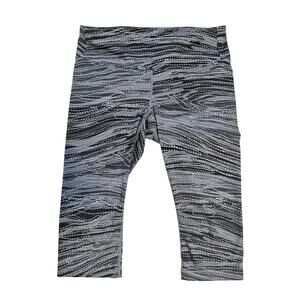 Athleta Womens Grey Striped Cropped Leggings Size Medium